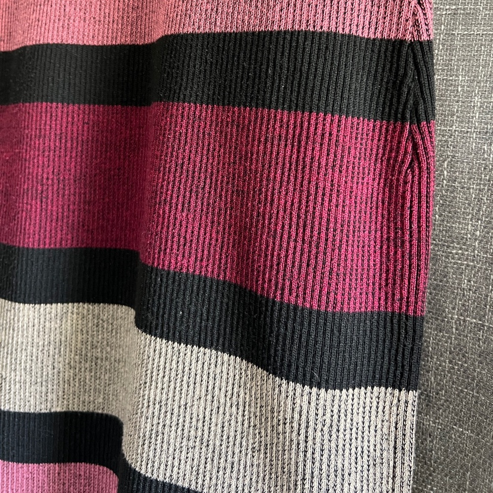 Cotton On short sleeve striped sweater dress, black, grey, pink, magenta - Large - Picture 8 of 12